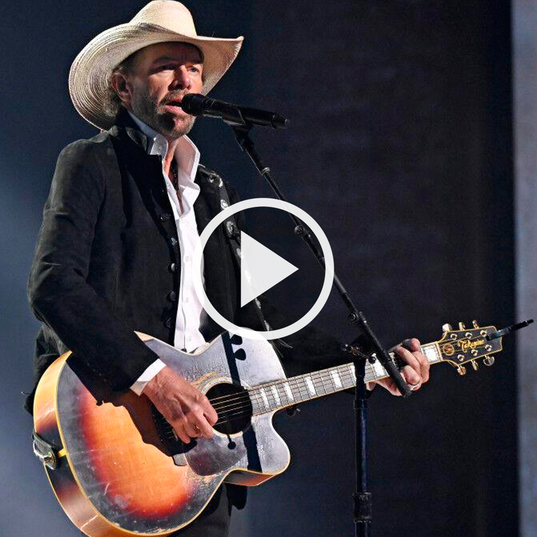 Toby Keith – Don’t Let the Old Man In