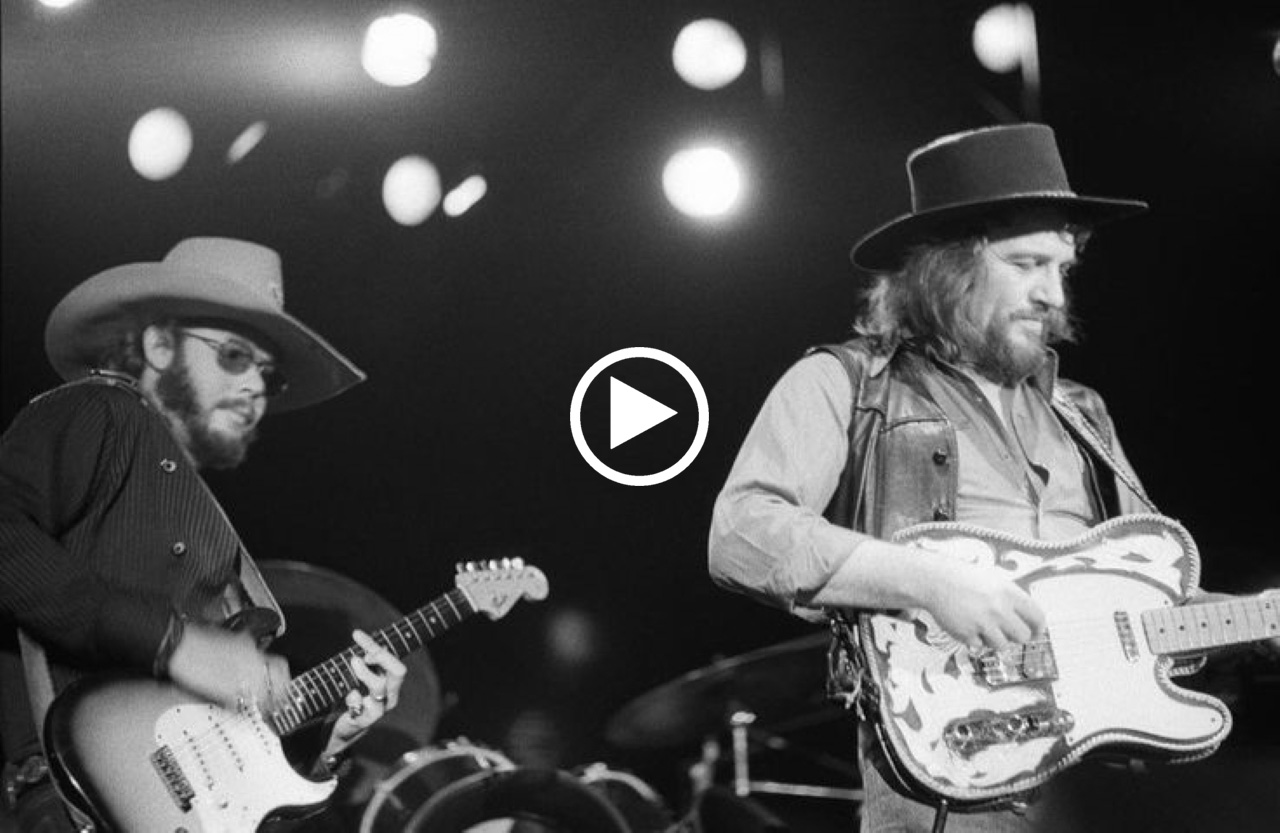 Waylon Jennings – The Conversation (with Hank Williams Jr.)