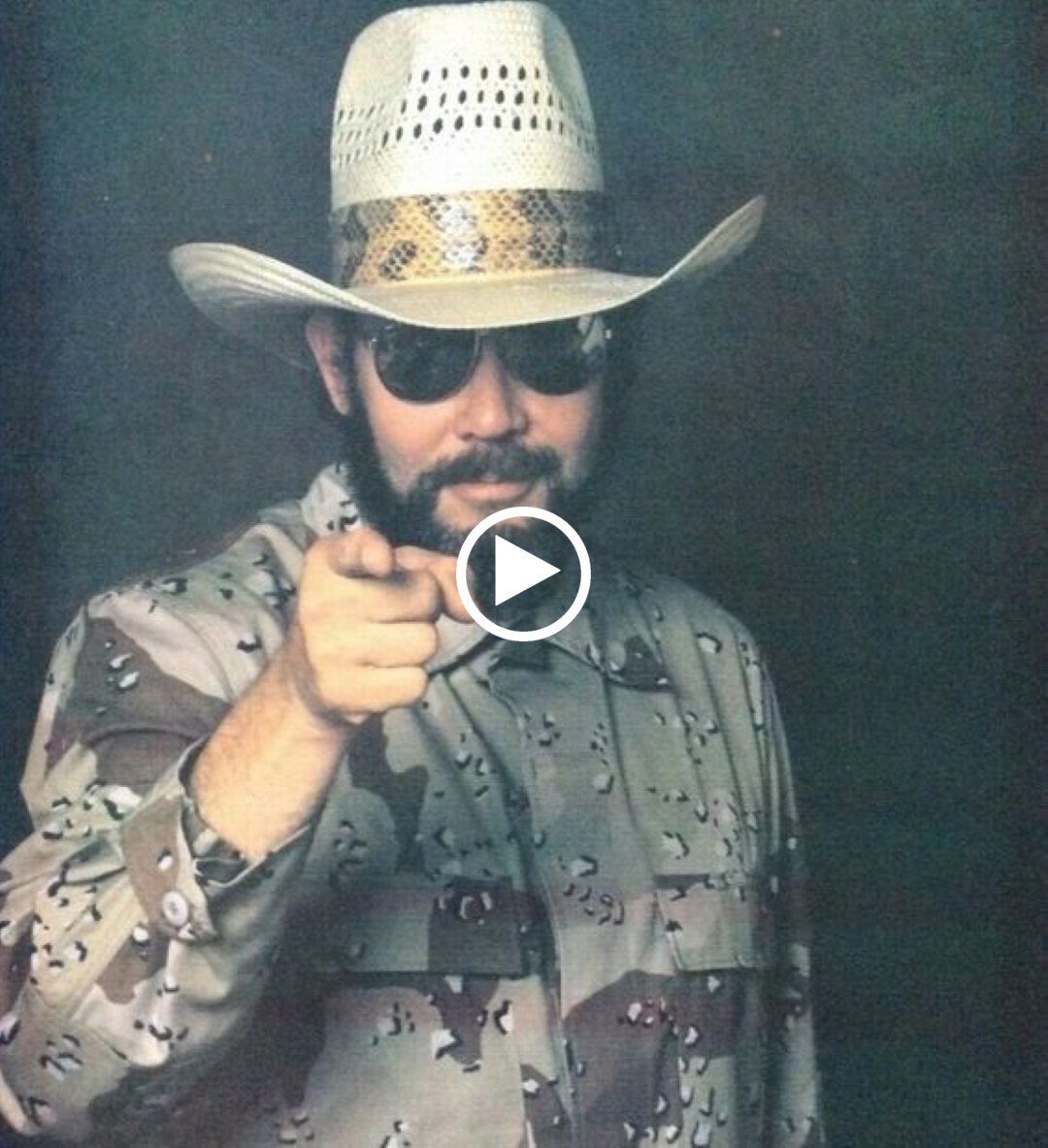 Hank Williams Jr. – All My Rowdy Friends (Have Settled Down)