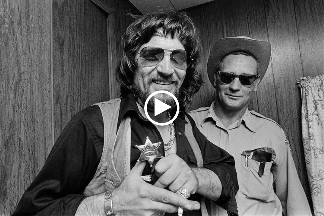 Waylon Jennings – Old Five and Dimers Like Me