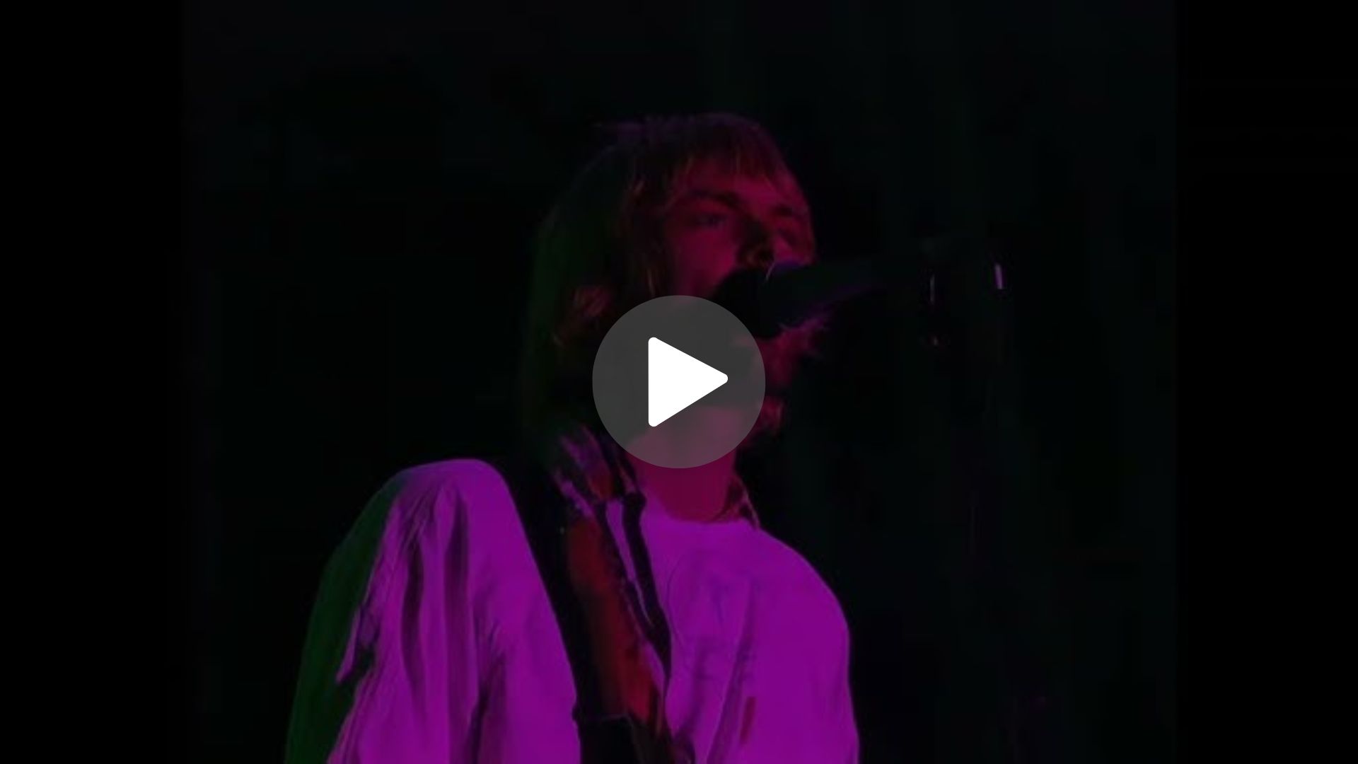 Kurt Cobain – On A Plain