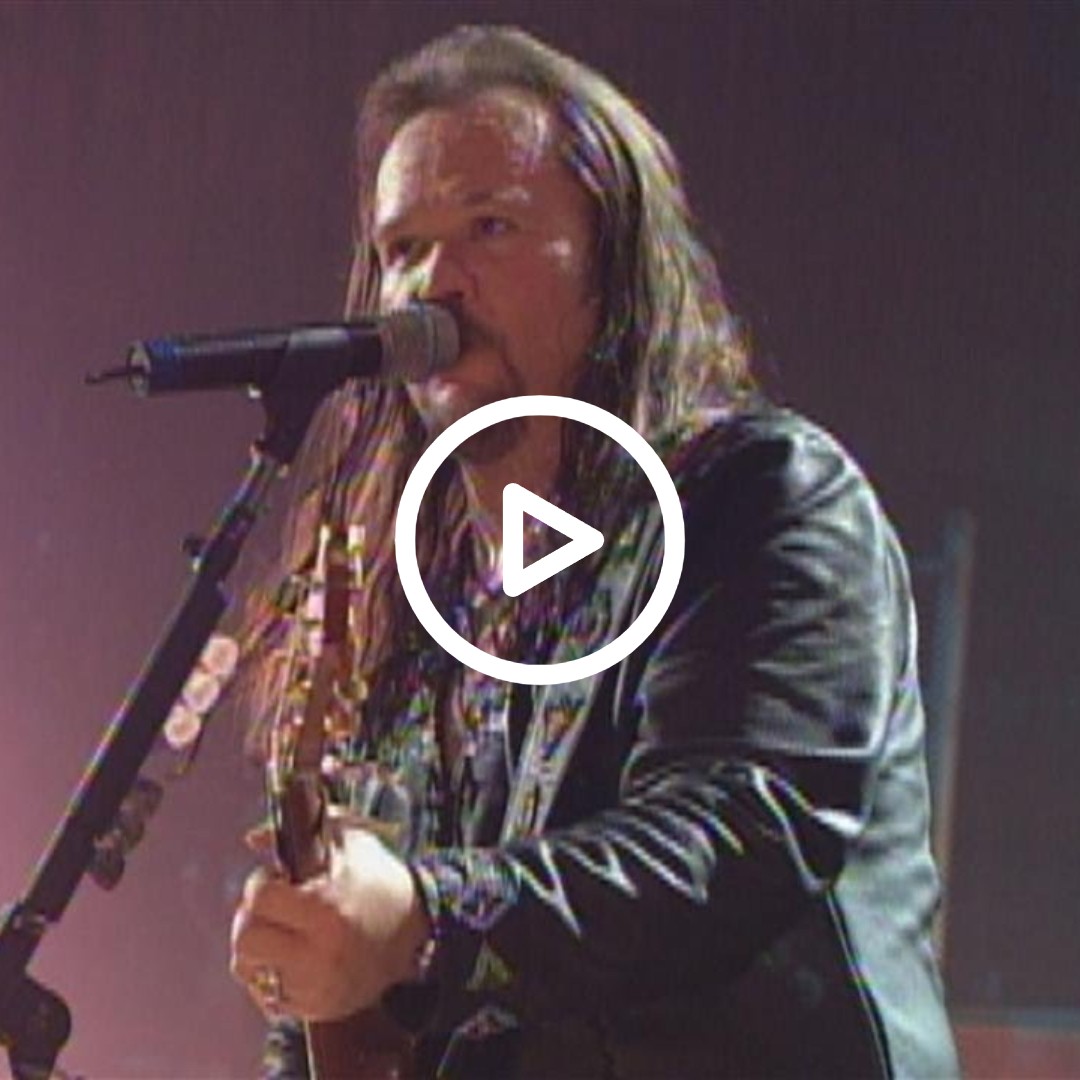 Travis Tritt – Country Club (from Live & Kickin’)