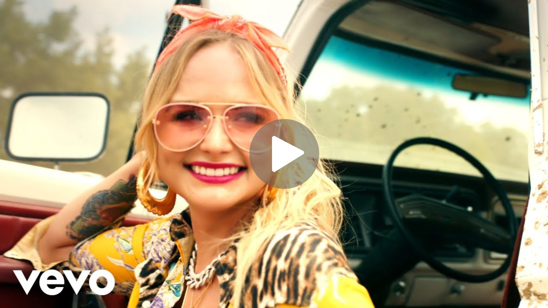 Miranda Lambert – It All Coms Out in the Wash